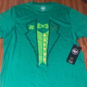 47 Green St Patricks Day San Antonio Spurs Tuxedo Graphic Men's Tee